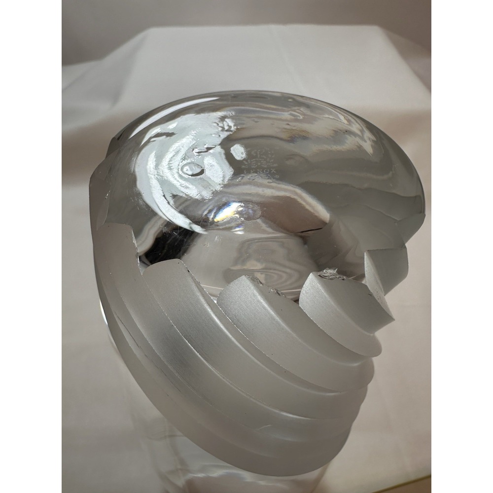Lenox Windswept Heavy Cut Crystal 9"Vase Clear And‎ Frosted - Picture 7 of 13